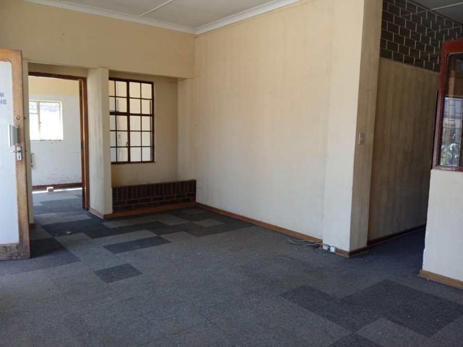  Bedroom Property for Sale in Bloemhof North West